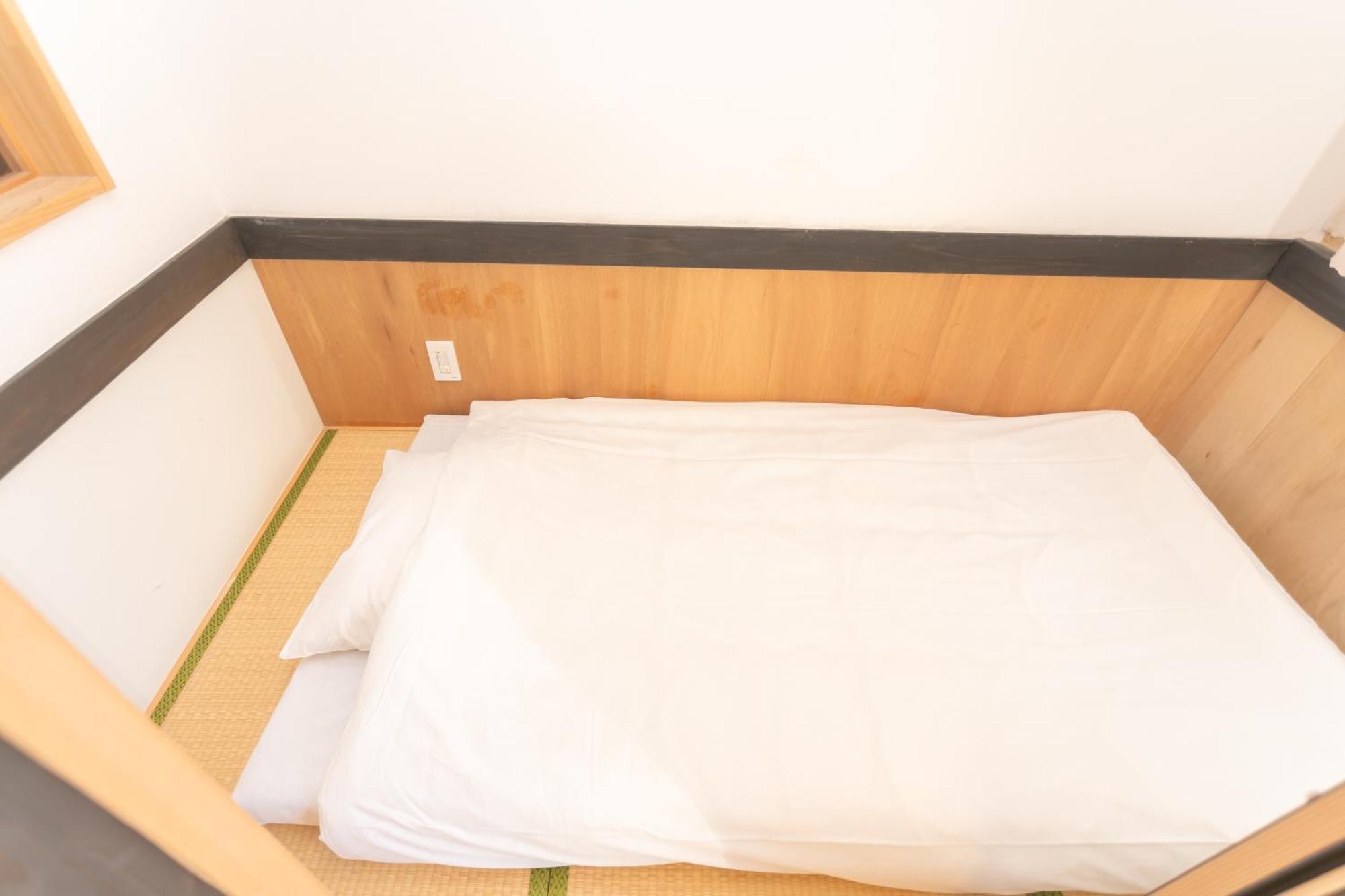 Guesthouse Oneworld Shijo四条京町屋 Киото Екстериор снимка
